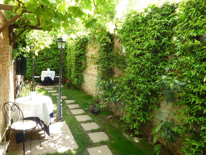 foto-giardino-guesthouse-santamargherita-1